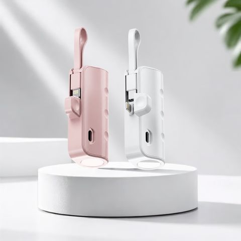 Why I Always Keep One of These Mini Power Banks in My Purse